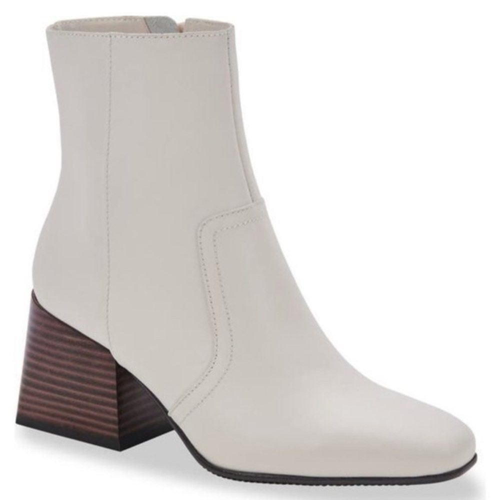 BLONDO Salome Waterproof bone leather Bootie SIZE 8.5